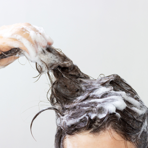 ¿Sirve el champú con ketoconazol para reducir la alopecia