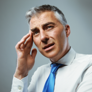 ¿Por qué los injertos capilares pueden provocar dolor de cabeza_ En Kuntur Clinic te lo contamos