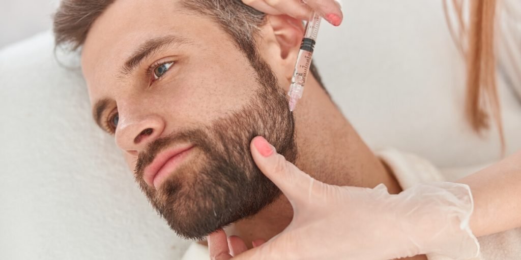 En Kuntur Clinic, clínica capilar de Barcelona, ofrecemos tratamientos de mesoterapia con Minoxidil también en la zona de la barba