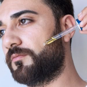 ¿Qué resultados puedes obtener con el Minoxidil en tu barba_ En Kuntur Clinic, Barcelona, respondemos tus dudas